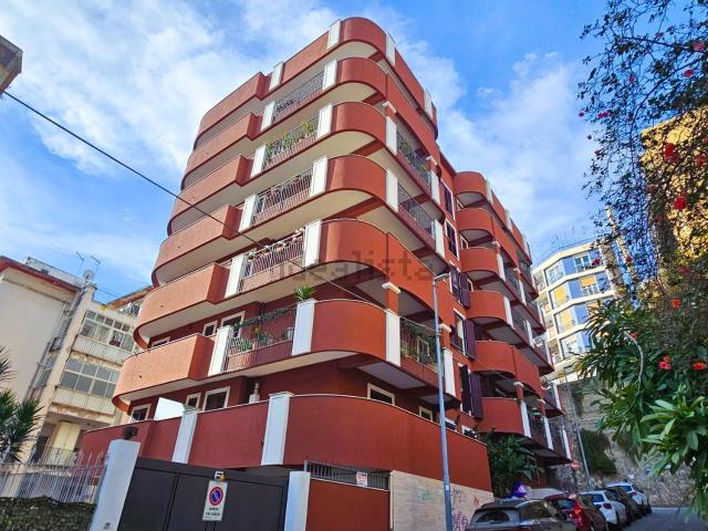 Appartamento in vendita di 186 m² in Via dei setaioli, 3