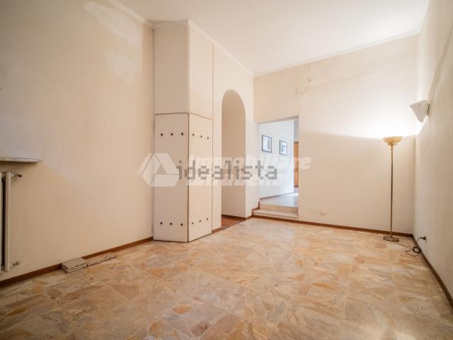 Appartamento in vendita di 186 m² in Via Emilia Santo Stefano