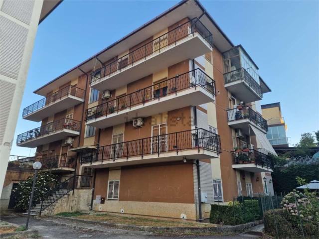 Appartamento in vendita di 186 m² in Via Ernesto Codignola, 3