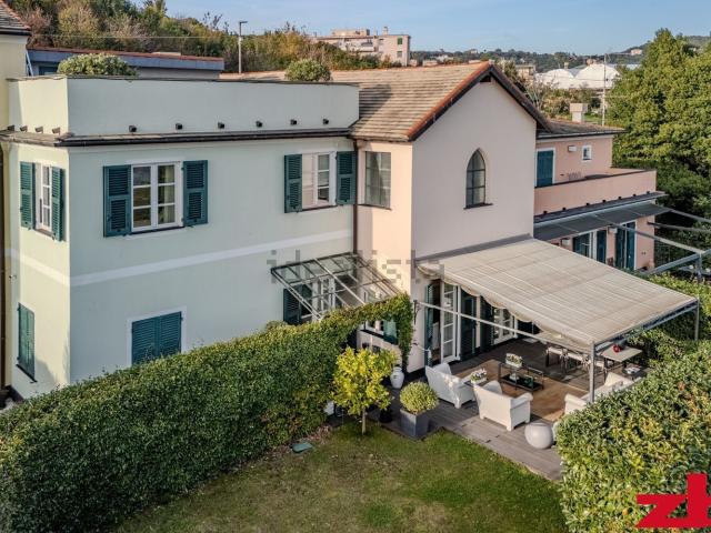Appartamento in vendita di 186 m² in Via Padre Giovanni Semeria