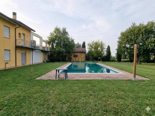 Appartamento in vendita di 186 m² in Via Ravennate, 2640