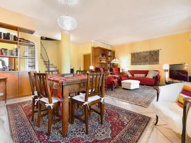 Appartamento in vendita di 186 m² in Viale Fulvio Testi, 174