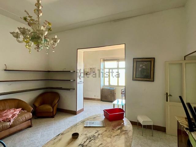 Appartamento in vendita di 186 m² in Viale Piave, 52