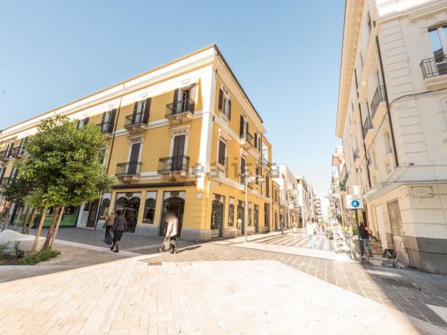 Appartamento in vendita di 186 m² in Corso Umberto I, 13