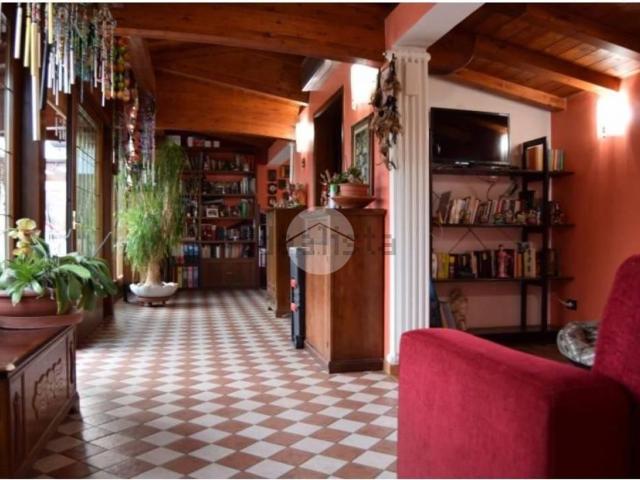 Appartamento in vendita di 186 m² in Strada di San Pelaio, 100