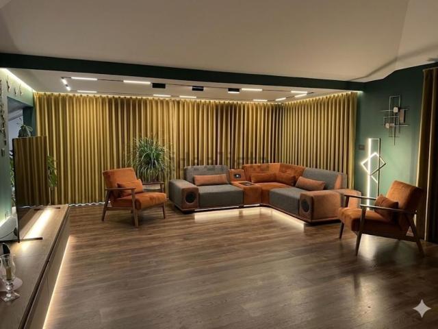 Appartamento in vendita di 186 m² in Strada Terraglio, 175