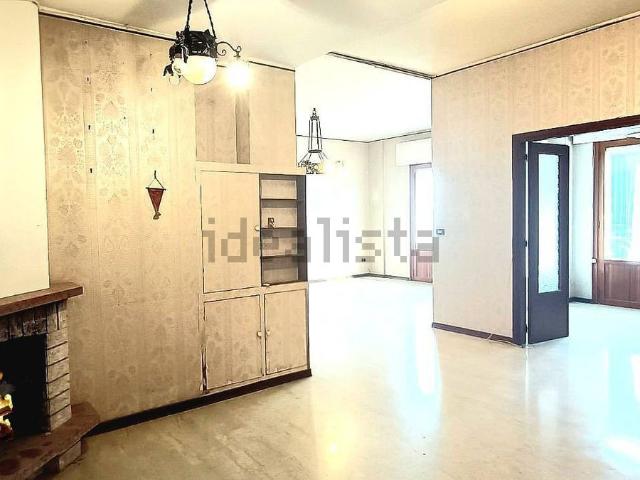 Appartamento in vendita di 187 m² in Via Cona