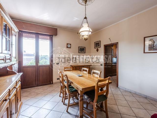 Appartamento in vendita di 187 m² in Via Giuseppe Ungaretti, 211