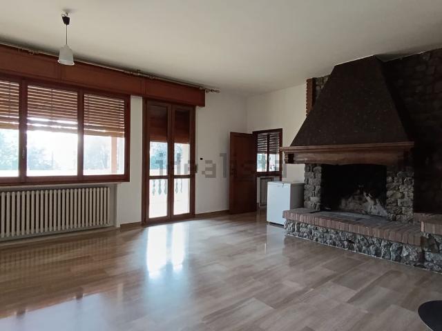 Appartamento in vendita di 187 m² in Via del Sasso