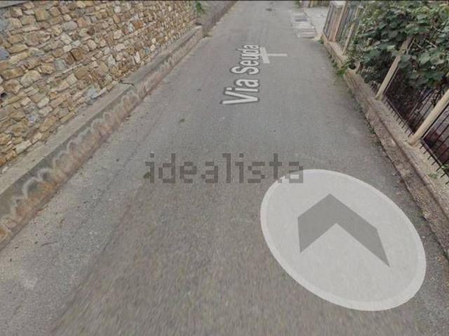 Appartamento in vendita di 187 m² in Via Seuta