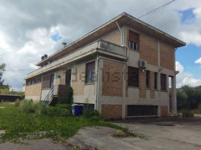 Appartamento in vendita di 187 m² in Via Roma