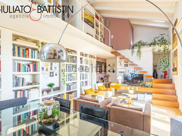 Appartamento in vendita di 187 m² in Viale degli Alpini