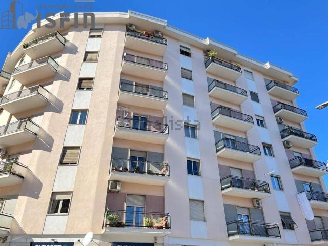 Appartamento in vendita di 187 m² in Viale delle Medaglie d&apos Oro, 215