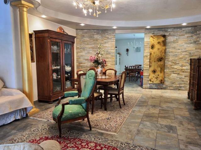 Appartamento in vendita di 188 m²