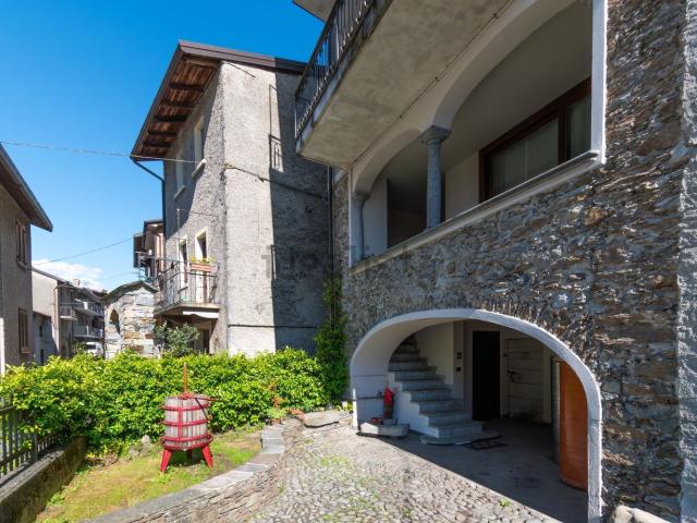 Appartamento in vendita di 188 m² in Via Bongini