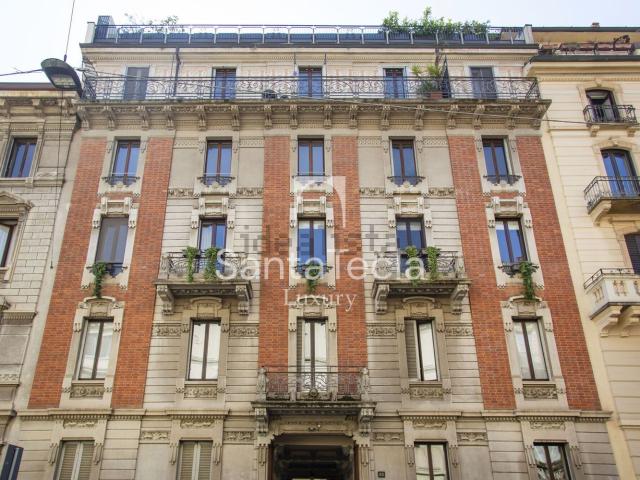 Appartamento in vendita di 188 m² in Via G. Leopardi, 23