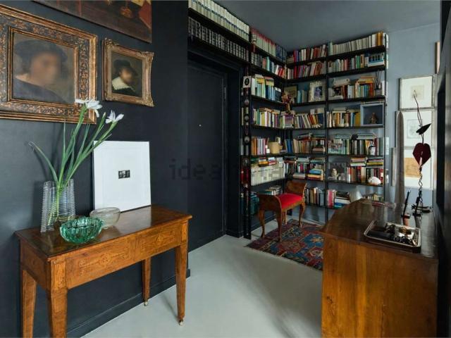 Appartamento in vendita di 188 m² in Via Giuseppe Marcora, 11