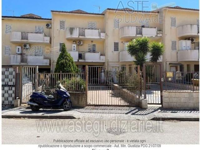 Appartamento in vendita di 188 m² in Via dei Ciliegi, 21