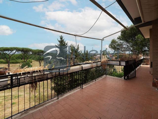 Appartamento in vendita di 188 m² in Via Marano Equo