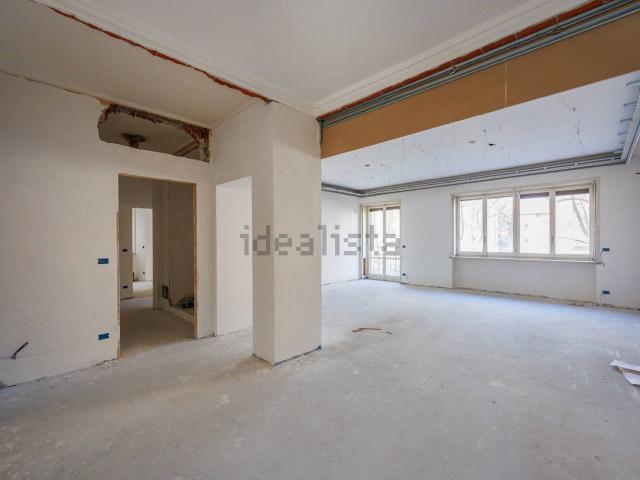 Appartamento in vendita di 188 m² in Corso Monte Grappa