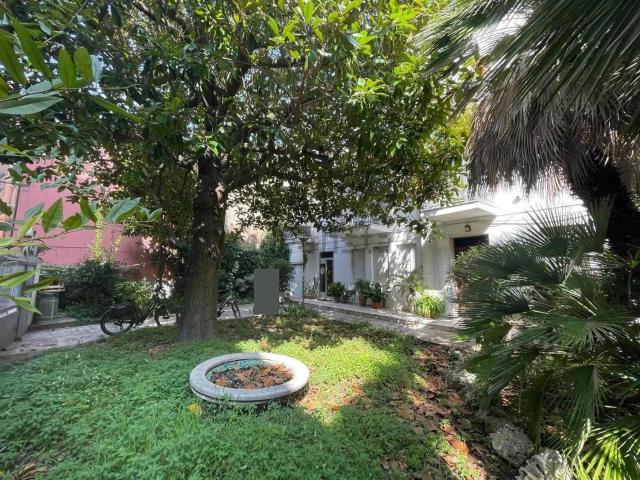 Appartamento in vendita di 189 m²