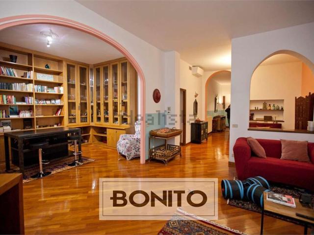 Appartamento in vendita di 189 m² in Via Cola di Rienzo