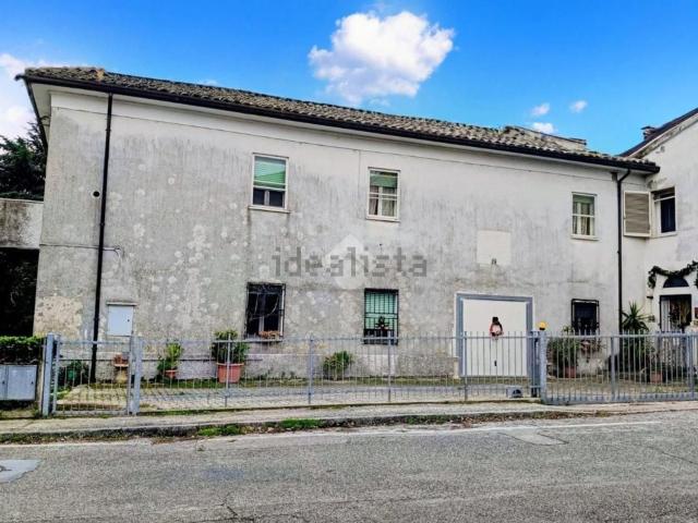 Appartamento in vendita di 189 m² in Via Cà Fantino, 3
