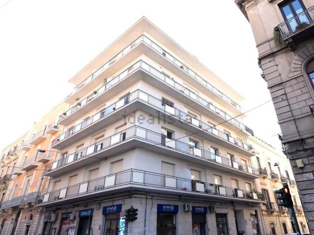 Appartamento in vendita di 189 m² in Via Caronda, 178