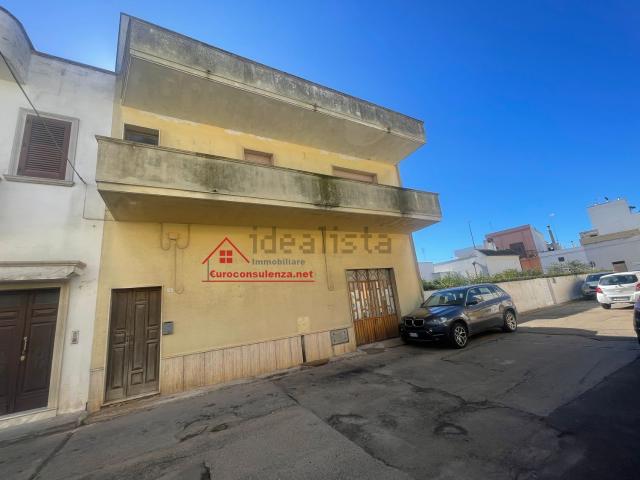 Appartamento in vendita di 189 m² in Via Antonio Canova, 10