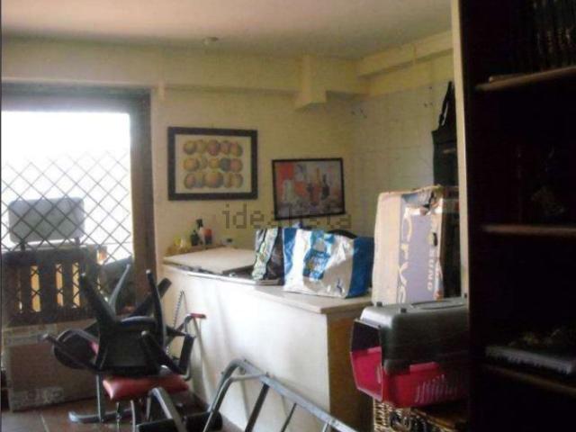 Appartamento in vendita di 189 m² in Via Giosuè Carducci