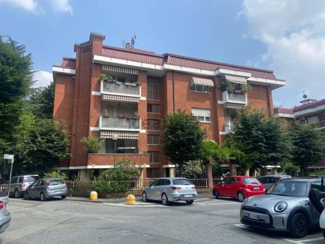 Appartamento in vendita di 189 m² in Via Giovanni Servais, 200