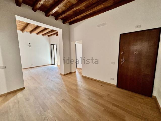 Appartamento in vendita di 189 m² in Via Don G. Bosco, 1