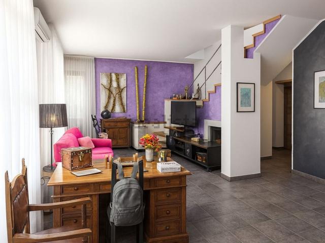 Appartamento in vendita di 189 m² in Via Magenta, 11