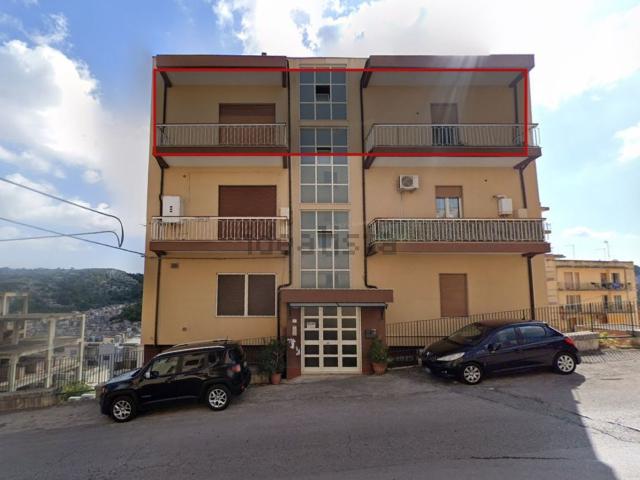 Appartamento in vendita di 189 m² in Via Nuova Sant&apos Antonio, 103