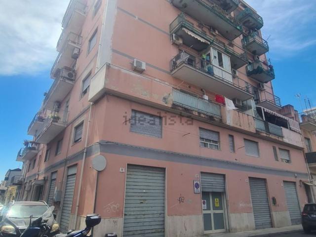 Appartamento in vendita di 189 m² in Via Wrzì