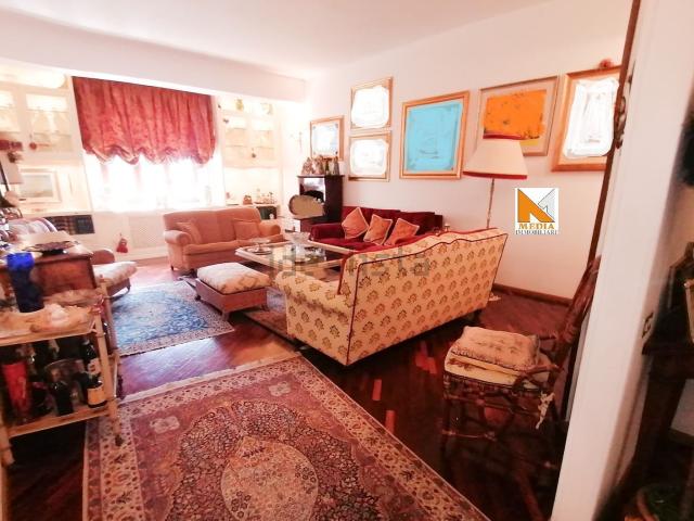 Appartamento in vendita di 189 m² in Viale Tunisi