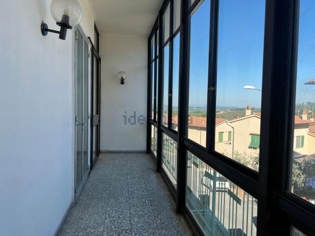 Appartamento in vendita di 190 m² in Via Colle d&apos  Agnola