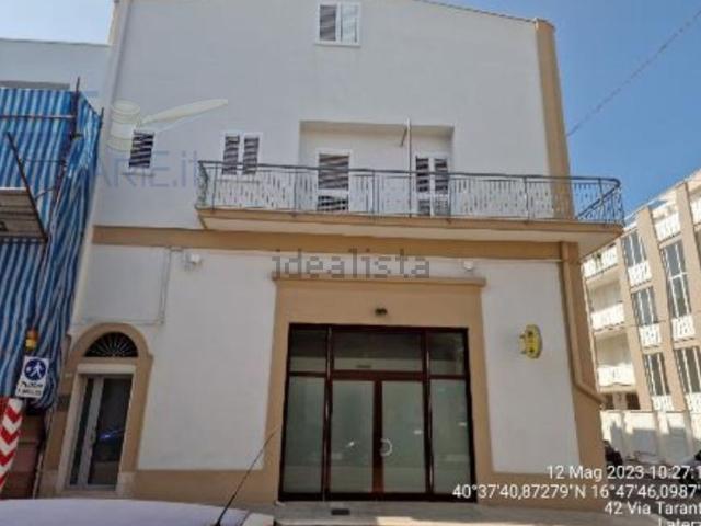 Appartamento in vendita di 190 m² in Via Cormons, 32