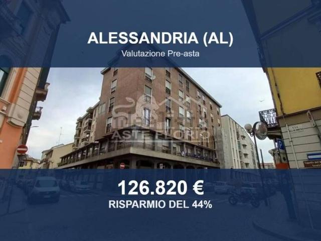 Appartamento in vendita di 190 m² in Via Camillo Cavour, 23