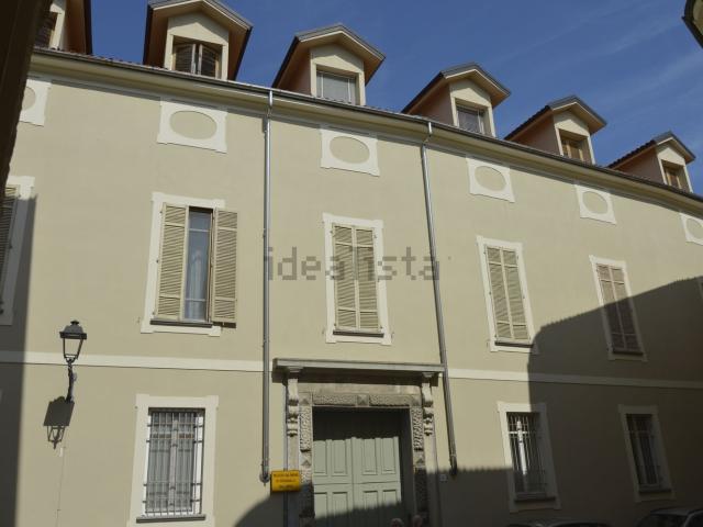 Appartamento in vendita di 190 m² in Via Camillo Leone, 16