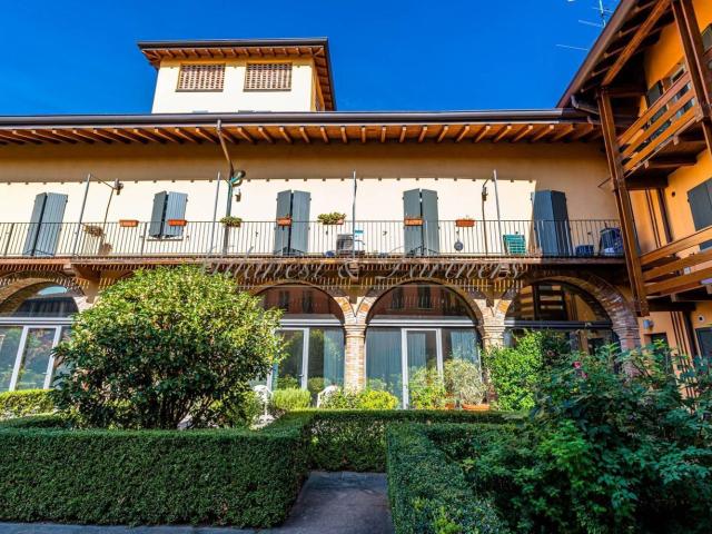 Appartamento in vendita di 190 m² in Via Carlo Alberto, 29
