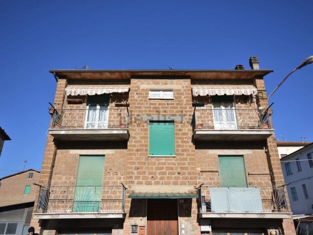 Appartamento in vendita di 190 m² in Via Castello del Fabro