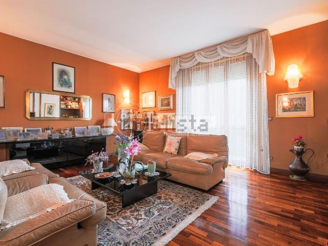 Appartamento in vendita di 190 m² in Via Chiesa di Coraglia