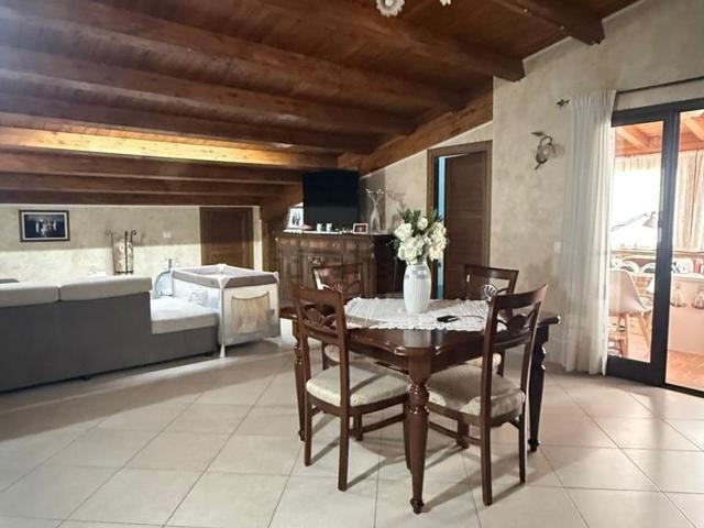 Appartamento in vendita di 190 m² in Via Ciauri