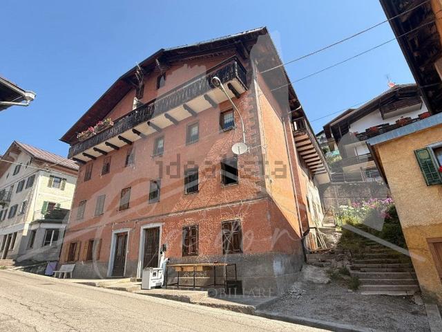 Appartamento in vendita di 190 m² in Via A. Festini