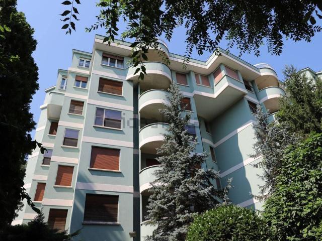 Appartamento in vendita di 190 m² in Via Antonio Bizzozero