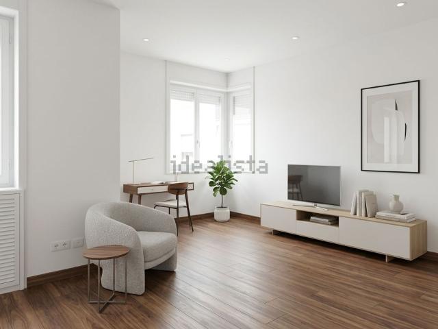 Appartamento in vendita di 190 m² in Via Alcide de Gasperi