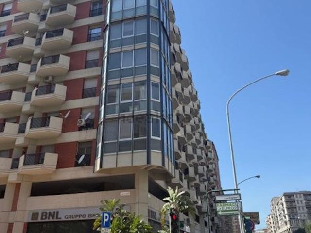 Appartamento in vendita di 190 m² in Via Ausonia, 110