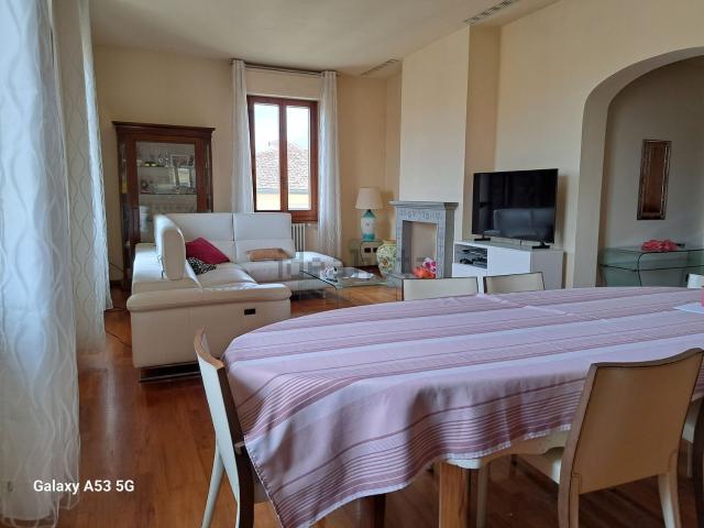 Appartamento in vendita di 190 m² in Via Brunetto Latini, 25
