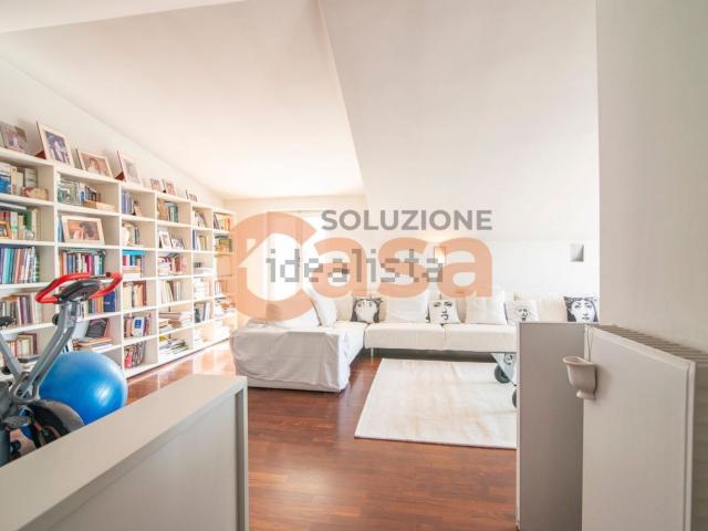 Appartamento in vendita di 190 m² in Via Genova